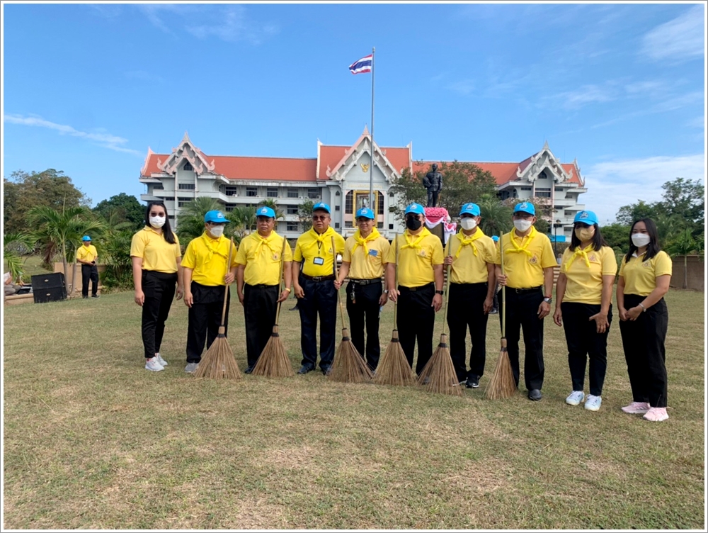 ﻿สำนักงานบังคับคดีจังหวัดหนองบัวลำภู เข้าร่วมกิจกรรมจิตอาสาพัฒนา ปรับปรุงภูมิทัศน์และทำความสะอาดศูนย์ราชการจังหวัดหนองบัวลำภู